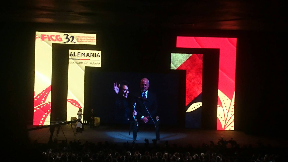 Mensaje contra la xenofobia en varios momentos de la gala inaugural del festival de cine de Guadalajara.