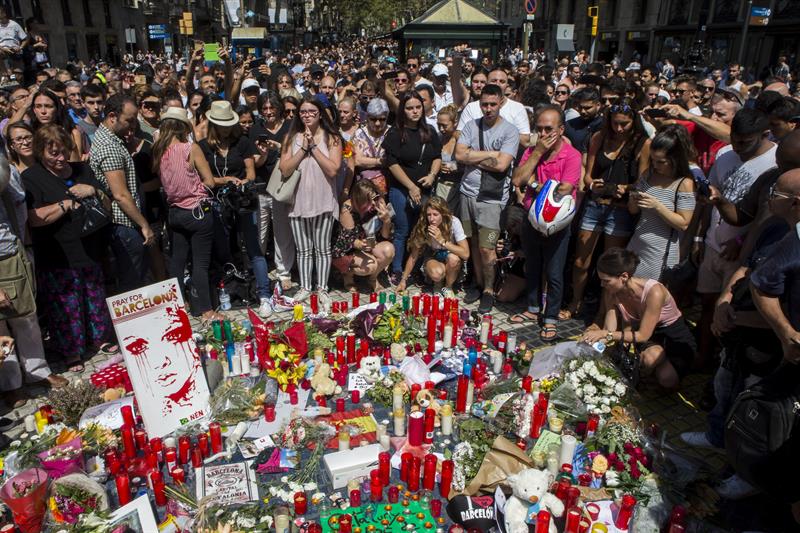 Los atropellos intencionados desarrollados en España dejaron al menos 14 muertos y centenares de heridos.